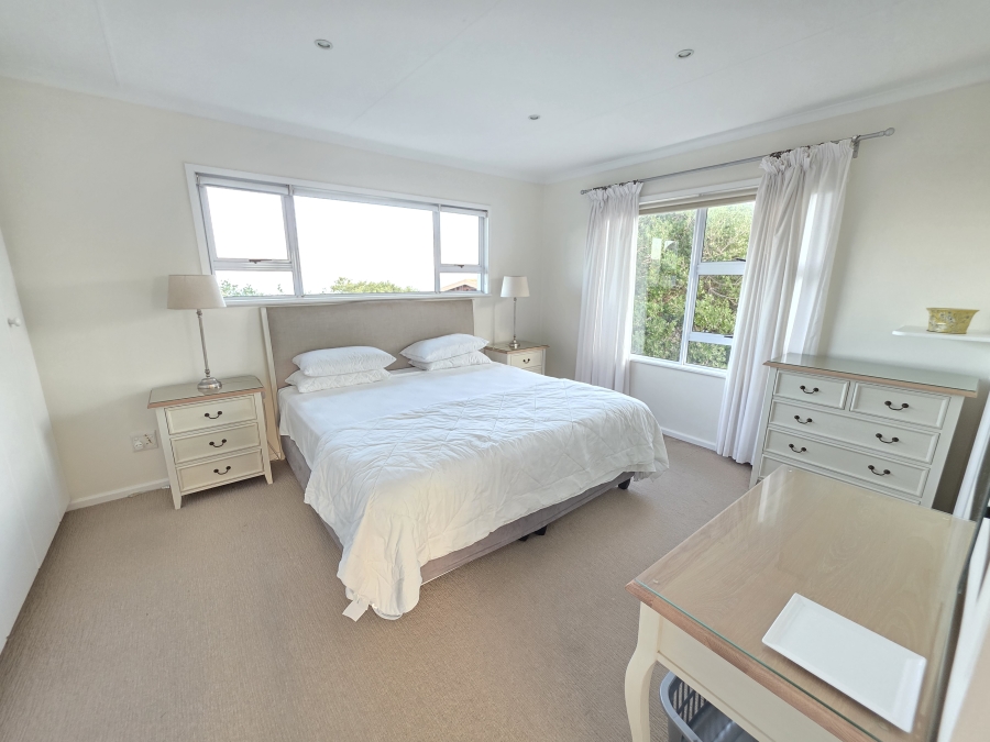 4 Bedroom Property for Sale in Bergsig Western Cape